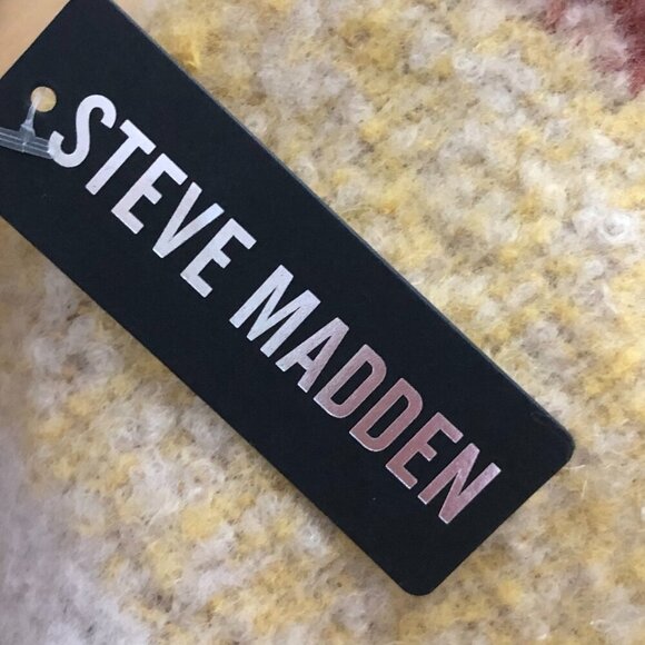 Steve Madden Shawl Scarf Womens Ivory Orange Muffler Blanket Wrap Fringe NWTs - Picture 3 of 5